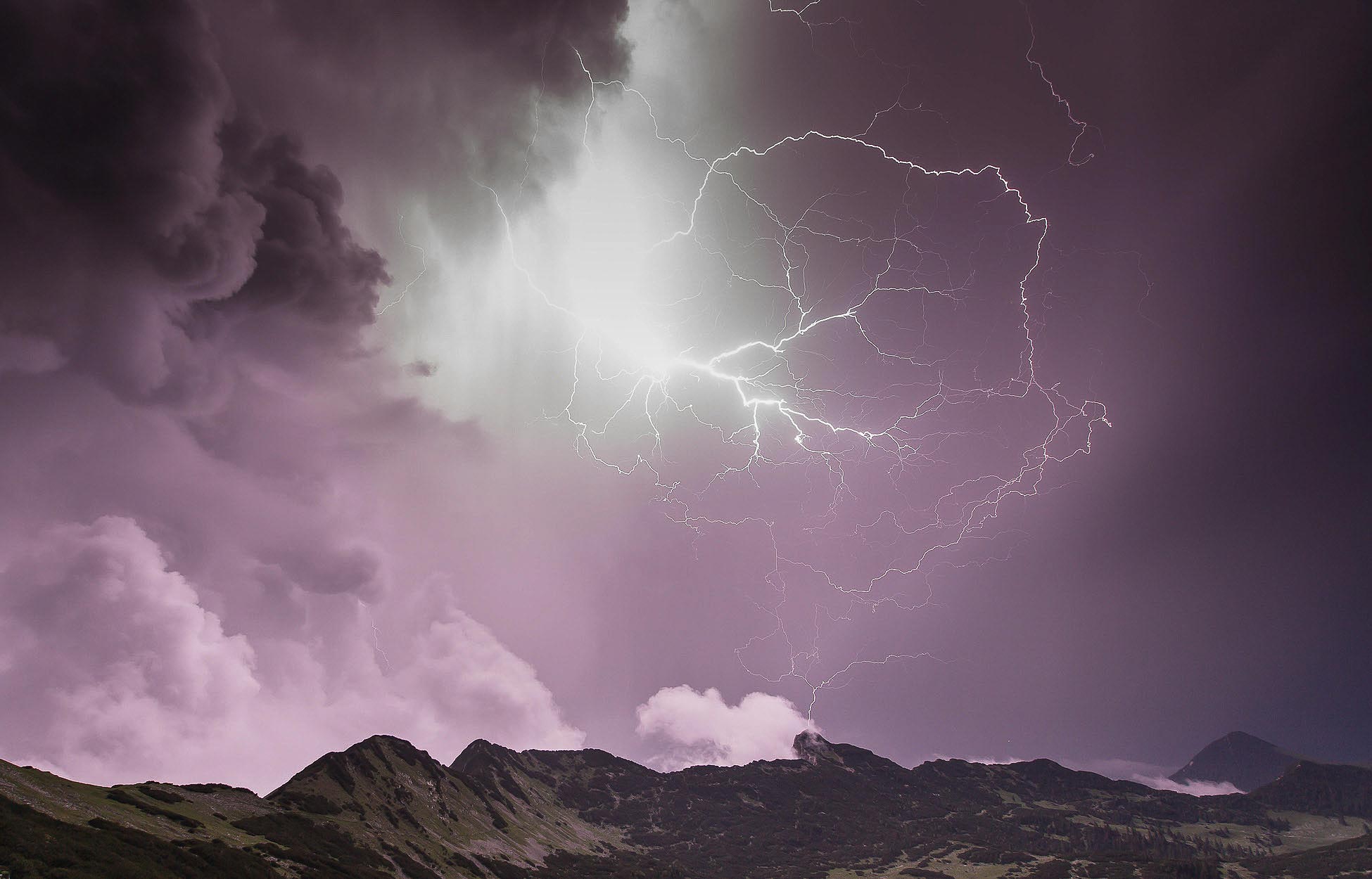 Blitz an der Hohen Kiste im Estergebirge