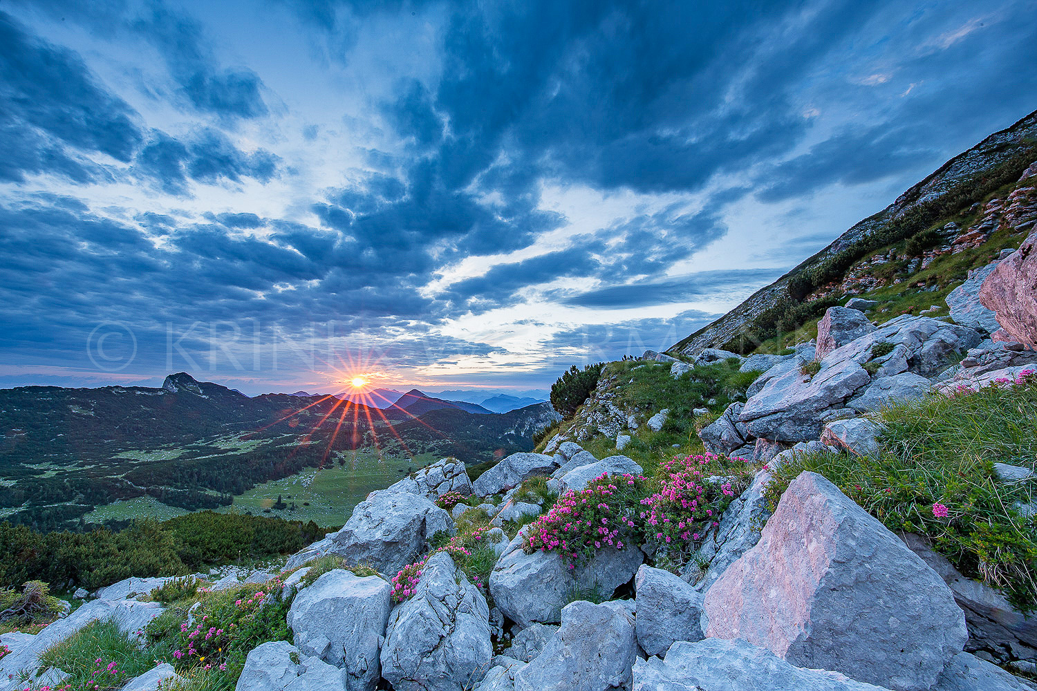 Sonnenaufgang im Estergebirge mit Blick zur Hohen Kiste