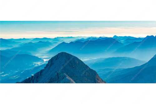 Blick über Alpspitze ins Isartal und Soierngebirge - Alpspitz SüdWest - Seitenverhältnis 2,5:1 - Wetterstein mit Soierngebirge - weitere Infos unter https://www.kriner-weiermann.de