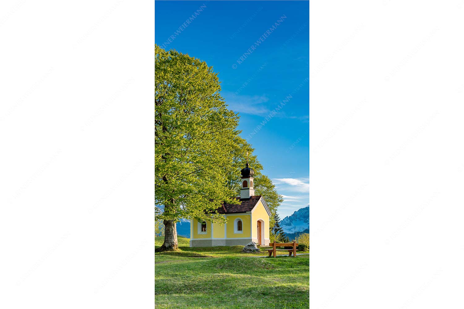 Andacht – Seitenverhältnis 1:2 — Maria Rast Kapelle mit Alpspitze Kapelle Maria Rast bei Krün mit Zugspitzmassiv
