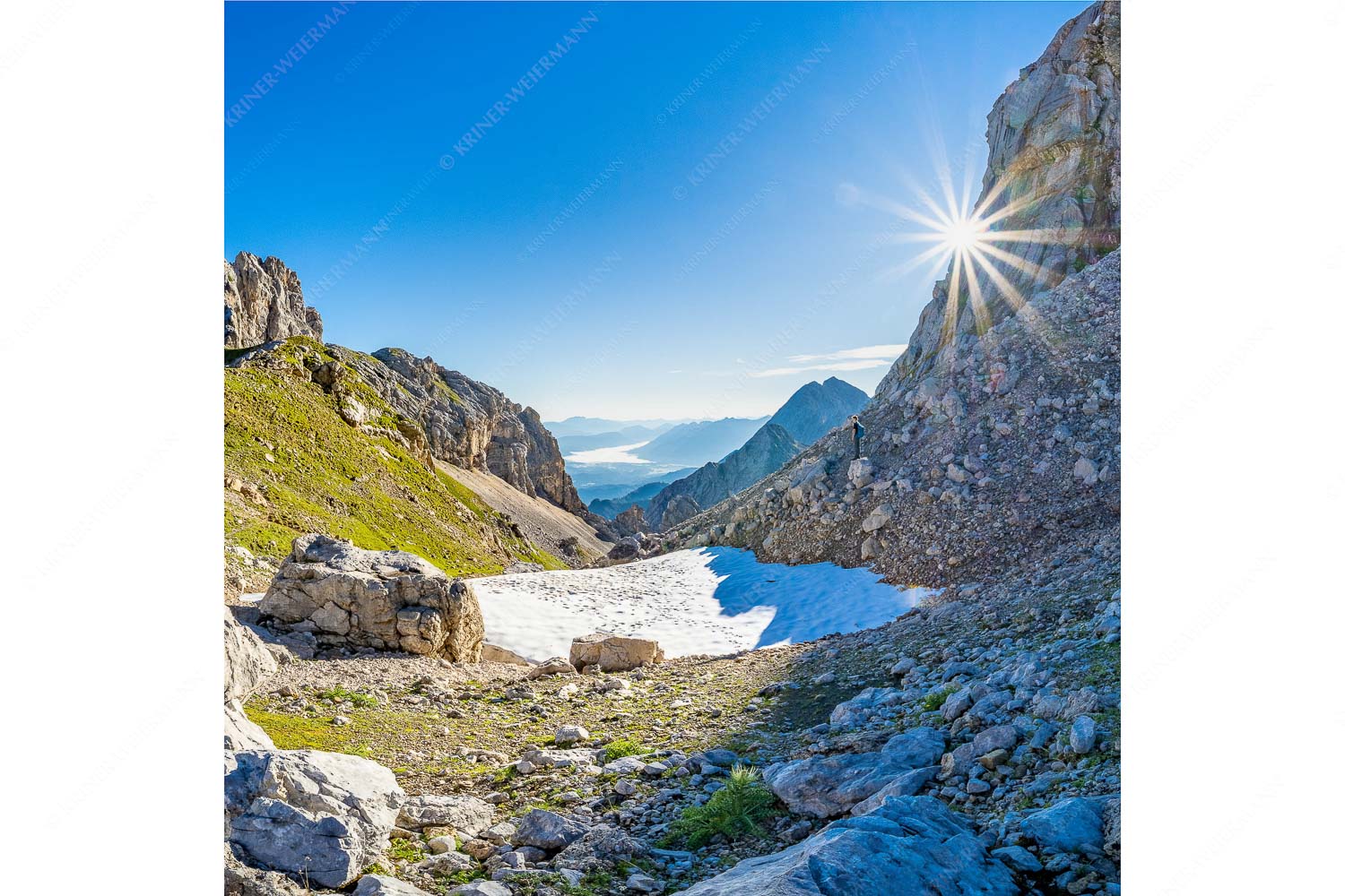 Angerl-Loch – Seitenverhältnis 1:1 — Wanderung zur Meilerhütte Letzte Schneereste an der Meilerhütte im Wetterstein