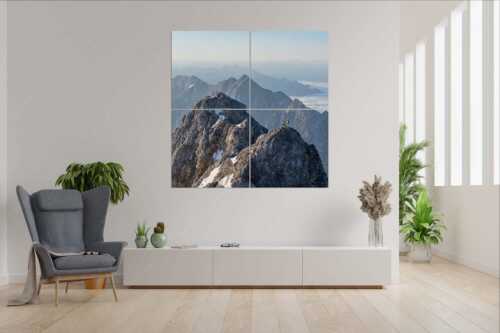 Früh am Morgen unterwegs auf dem Jubiläumsgrat Richtung Alpspitze - Auf dem Grat - 4er Split, Größe ca. 180x180cm, Seitenverhältnis 1:1 - Zugpitze Jubiläumsgrat - weitere Infos unter https://www.kriner-weiermann.de