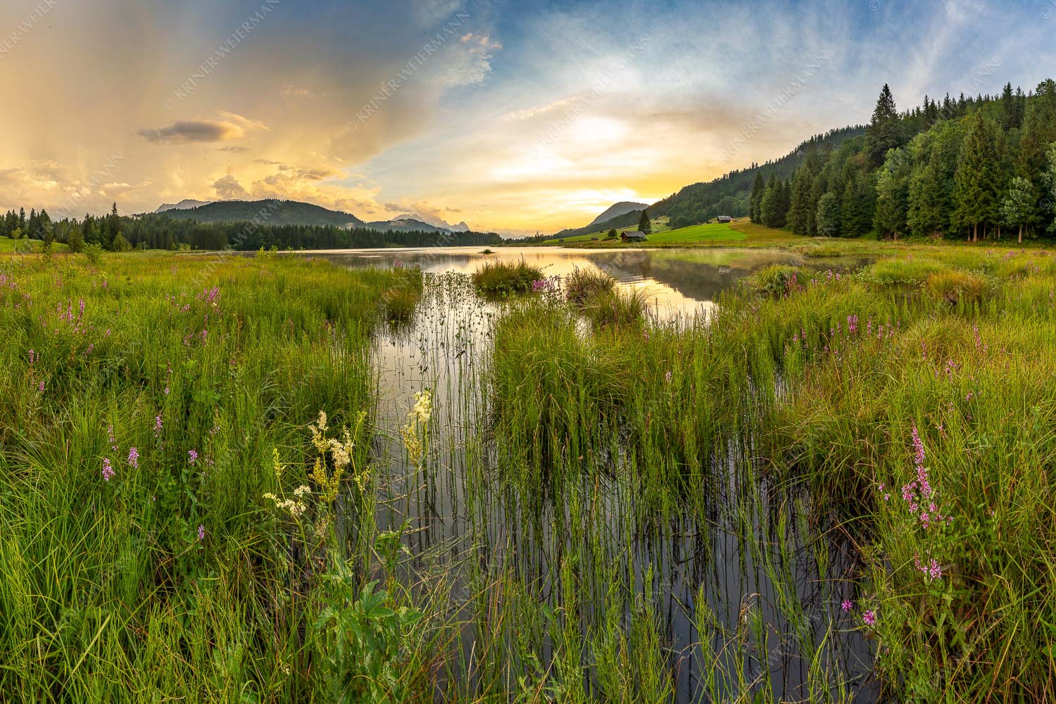 Aufgelockert – Seitenverhältnis 3:2 — Geroldsee mit Wank und Zugspitzmassiv Wetterberuhigung nach einem Gewitter über dem Geroldsee