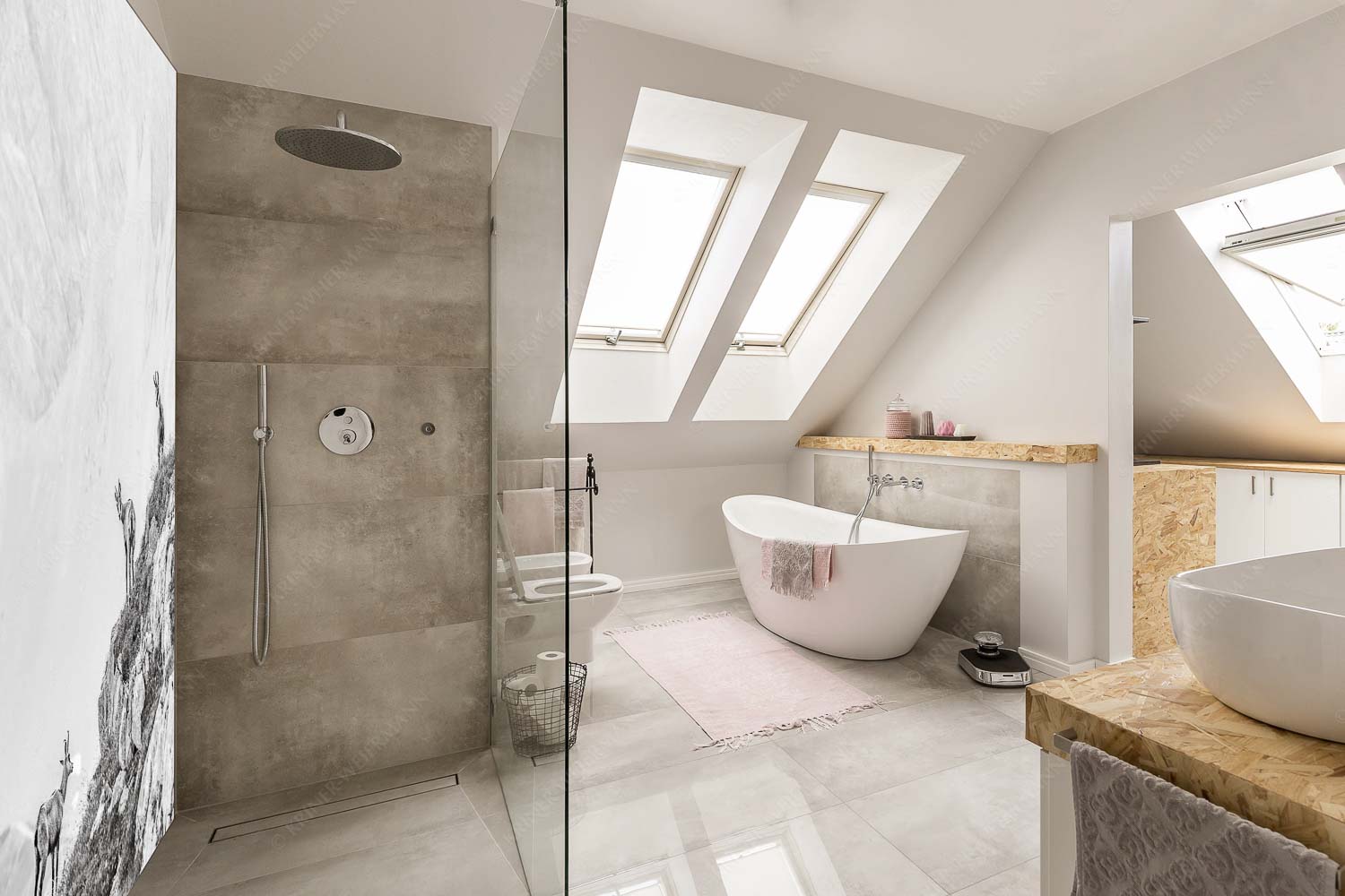 Aufgereiht – Größe ca. 150x225cm, Seitenverhältnis 2:3 — Gämsen im Karwendelgebirge Junge Gams im Karwendel - Aufgereiht - Größe ca. 150x225cm, Seitenverhältnis 2:3 - Gämsen im Karwendelgebirge - weitere Infos unter https://www.kriner-weiermann.de