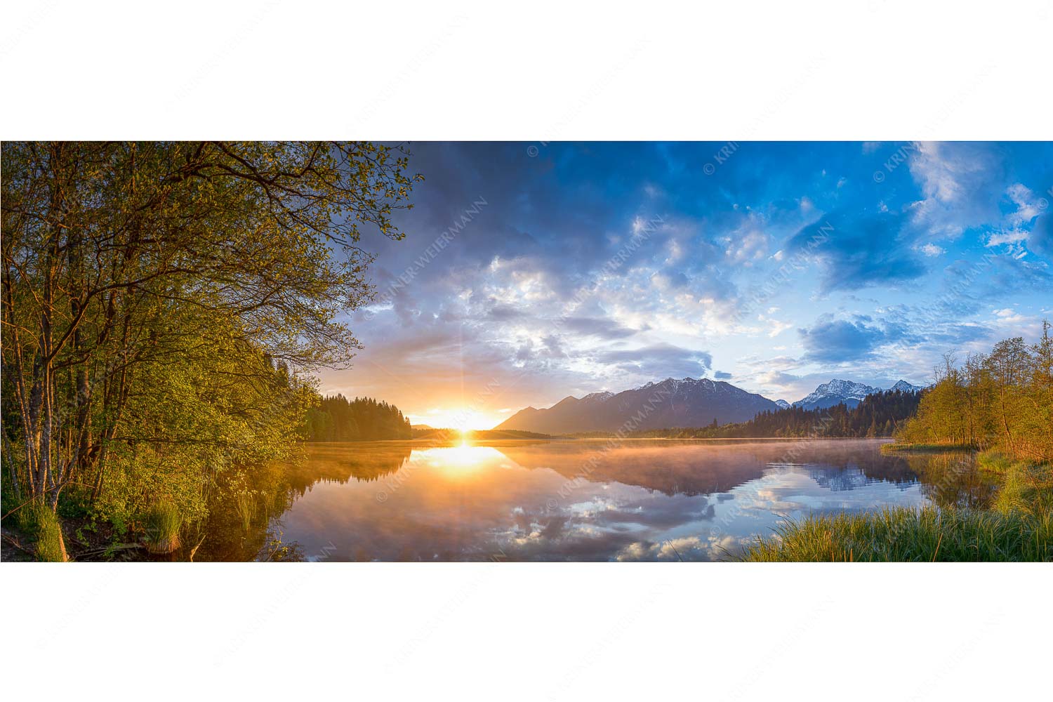 Barmseespiegel – Seitenverhältnis 2,5:1 — Barmsee mit Karwendel Sonnenaufgang am Barmsee mit Blick zum Soiern- und Karwendelgebirge