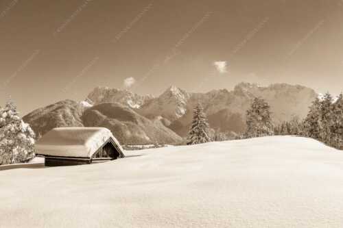 Blick ins Soiern- und Karwendelgebirge - Beeindruckendes Karwendel II - Seitenverhältnis 3:2 - Winterlandschaft bei Mittenwald - weitere Infos unter https://www.kriner-weiermann.de