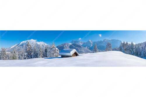 Blick ins Soiern- und Karwendelgebirge - Beeindruckendes Karwendel II - Seitenverhältnis 4:1 - Winterlandschaft bei Mittenwald - weitere Infos unter https://www.kriner-weiermann.de