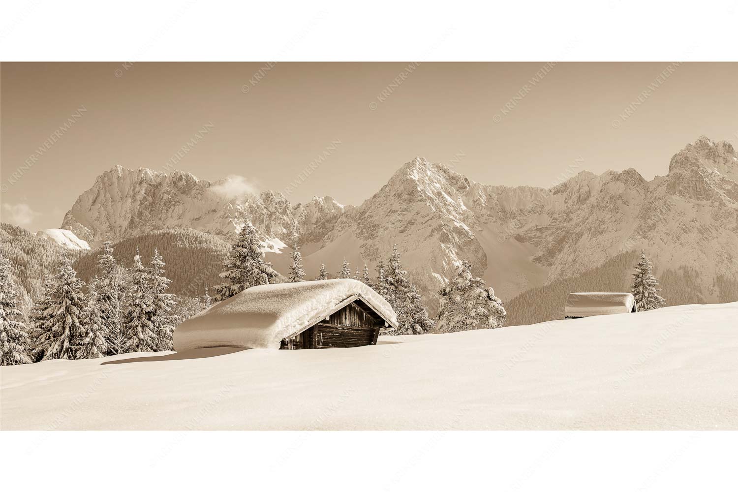 Beeindruckendes Karwendel – Seitenverhältnis 2:1 — Viel Schnee auf Heustadel Blick zum Karwendelgebirge mit Wörner, Tiefkar- und Westlicher Karwendelspitze