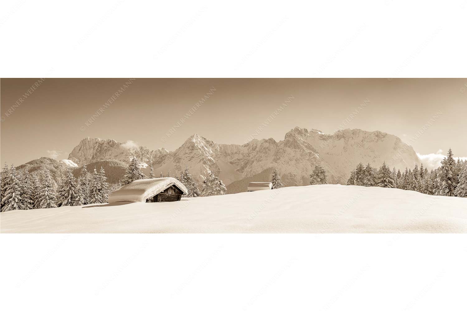 Beeindruckendes Karwendel – Seitenverhältnis 3:1 — Viel Schnee auf Heustadel Blick zum Karwendelgebirge mit Wörner, Tiefkar- und Westlicher Karwendelspitze