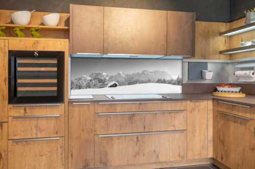 Blick zum Karwendelgebirge mit Wörner, Tiefkar- und Westlicher Karwendelspitze - Beeindruckendes Karwendel - Größe ca. 180x60cm, Seitenverhältnis 3:1 - Viel Schnee auf Heustadel - weitere Infos unter https://www.kriner-weiermann.de