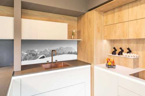 Blick zum Karwendelgebirge mit Wörner, Tiefkar- und Westlicher Karwendelspitze - Beeindruckendes Karwendel - Größe ca. 150x60cm, Seitenverhältnis 2,5:1 - Viel Schnee auf Heustadel - weitere Infos unter https://www.kriner-weiermann.de
