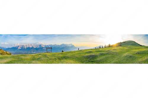 Wandern am Rosswank im Estergebirge mit Aussicht zum Wettersteingebirge - Bergwandern vom Feinsten - Seitenverhältnis 5:1 - Wank mit Wetterstein - weitere Infos unter https://www.kriner-weiermann.de