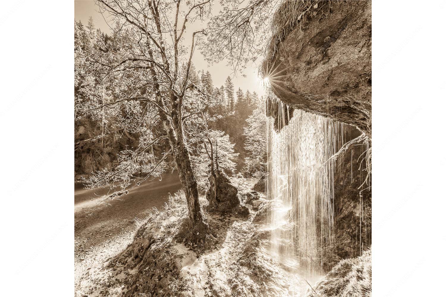 Bezaubernd – Seitenverhältnis 1:1 — Schleierfälle in der Ammerschlucht Schleierfall in der Ammerschlucht an der Ammer