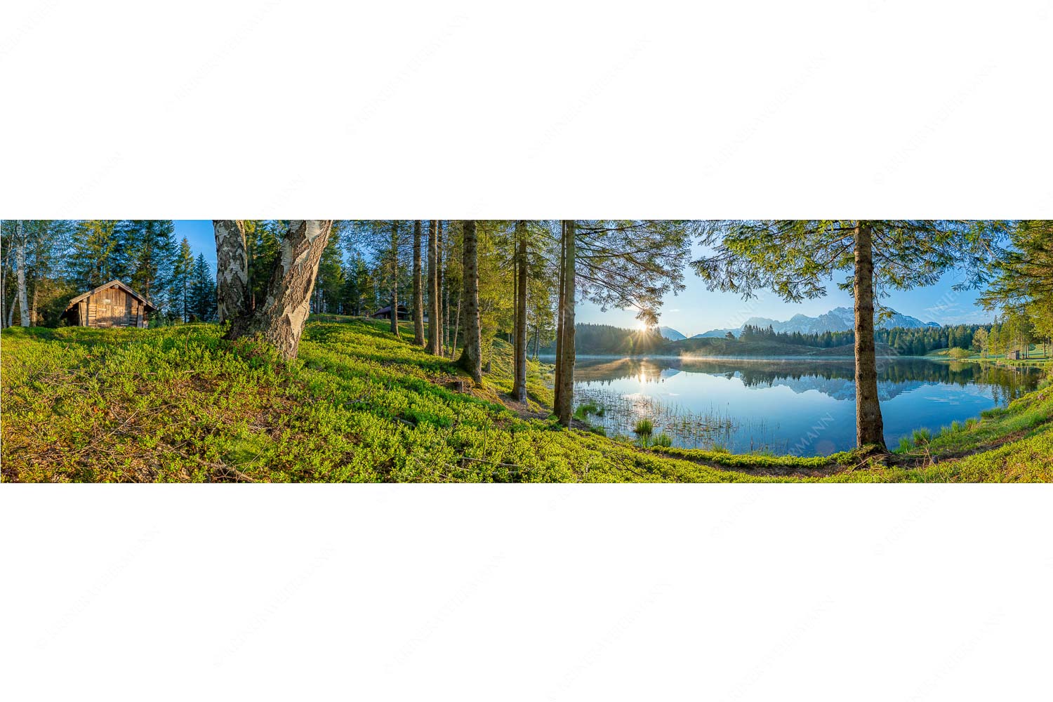 Blaubeerwald – Seitenverhältnis 4:1 — Sonnenaufgang am Wildensee Blick über den Wildensee zum Sonnenaufgang im Soierngebirge mit Karwendel