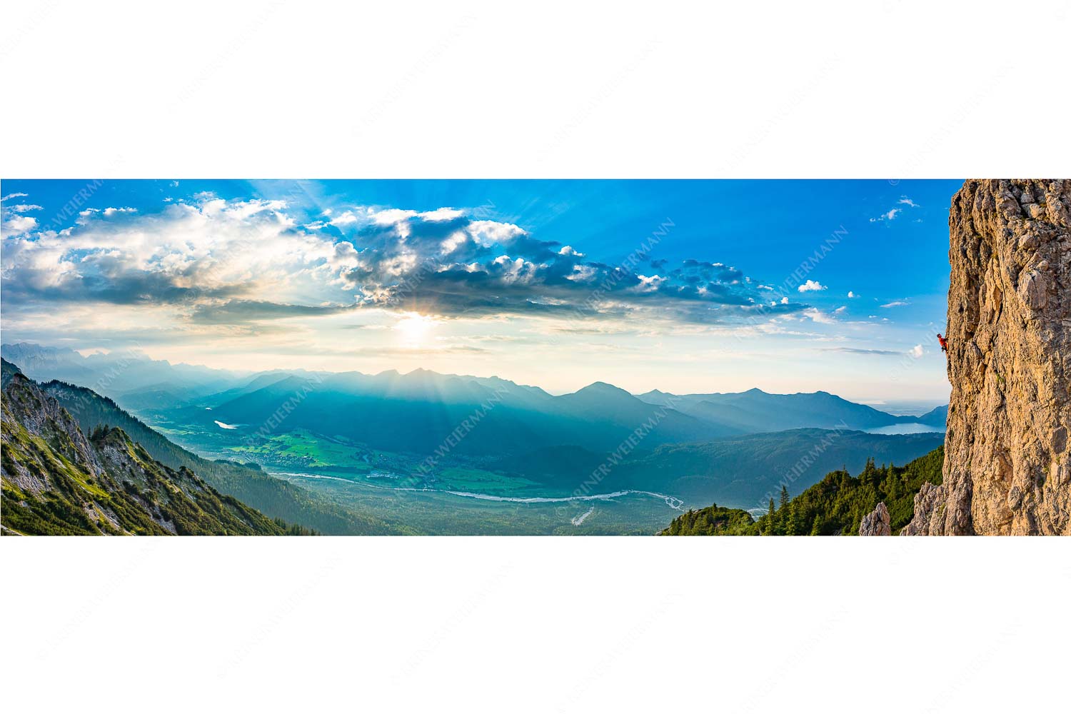 Bliasch – Seitenverhältnis 3:1 — Klettern im Soierngebirge Kletterer im Soierngebirge mit Blick ins Obere Isartal und zum Walchensee