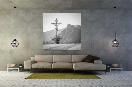 Wegkreuz mit Kofel im Hintergrund - Christus im Ammergau - Größe ca. 160x160cm, Seitenverhältnis 1:1 - Wegkreuz mit Kofel - weitere Infos unter https://www.kriner-weiermann.de