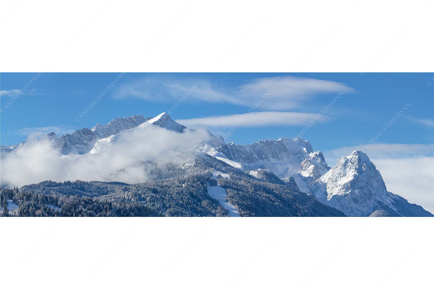 Der Klassiker – Seitenverhältnis 3:1 — Alpspitze und Zugspitze Die frisch verschneiten Gipfel von Alpspitze, Zugspitze und Waxenstein