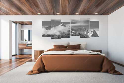 Die frisch verschneiten Gipfel von Alpspitze, Zugspitze und Waxenstein - Der Klassiker - 6er Split, Größe ca. 280x112cm, Seitenverhältnis 2,5:1 - Alpspitze und Zugspitze - weitere Infos unter https://www.kriner-weiermann.de