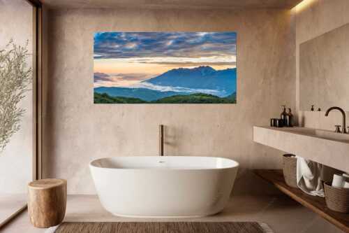 Blick ins Obere Isartal mit Estergebirge, Soierngebirge und Karwendel - Der letzte Tag beginnt - Größe ca. 180x90cm, Seitenverhältnis 2:1 - Sonnenaufgang Oberes Isartal - weitere Infos unter https://www.kriner-weiermann.de