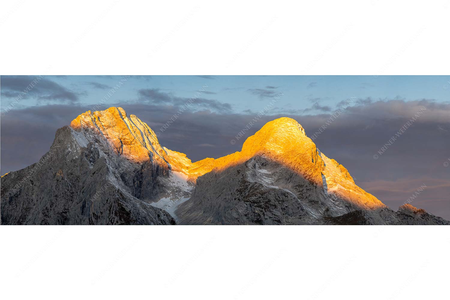 Die Beiden – Seitenverhältnis 3:1 — Hochblassen und Alpspitze im Wetterstein Blick zum Hochblassen und Alpspitze im ersten Tageslicht