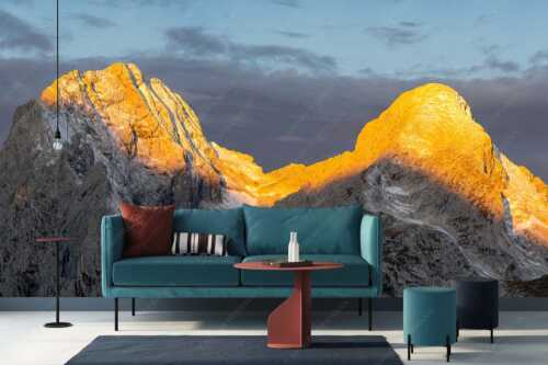Blick zum Hochblassen und Alpspitze im ersten Tageslicht - Die Beiden - Größe ca. 400x200cm, Seitenverhältnis 2:1 - Hochblassen und Alpspitze im Wetterstein - weitere Infos unter https://www.kriner-weiermann.de