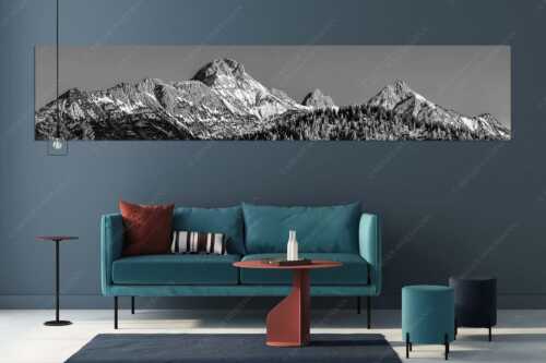 Alle drei Arnspitzen im letzten Abendlicht - Die drei Arnspitzen - Größe ca. 350x70cm, Seitenverhältnis 5: - Große Arnspitze mittlere Arnspitze und Arnplattenspitze - weitere Infos unter https://www.kriner-weiermann.de