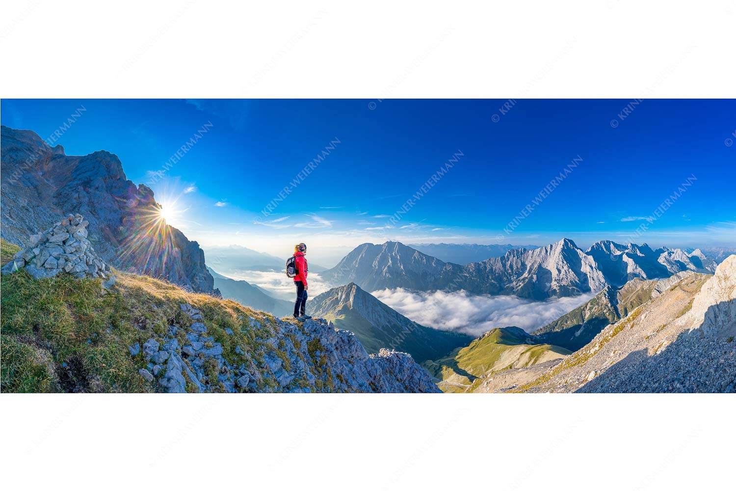 Die Gedanken sind frei – Seitenverhältnis 2,5:1 — Bergwandern im Wetterstein Am Weg zum Hochwanner im Wetterstein. Blick über Gaistal zu den Mieminger Bergen