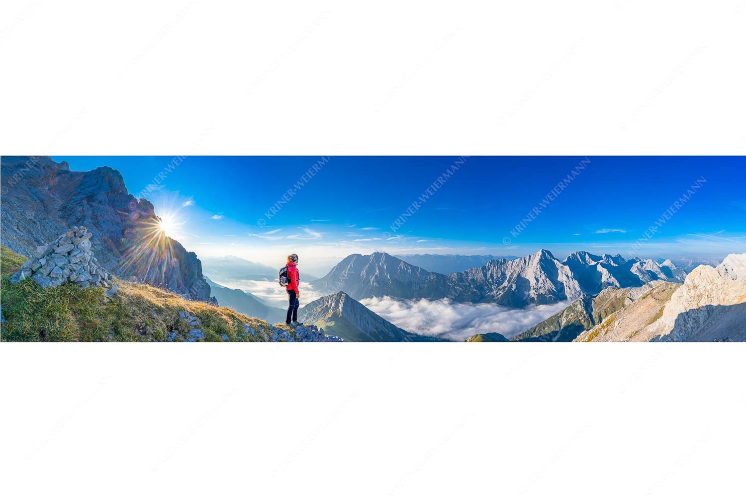 Die Gedanken sind frei – Seitenverhältnis 4:1 — Bergwandern im Wetterstein Am Weg zum Hochwanner im Wetterstein. Blick über Gaistal zu den Mieminger Bergen