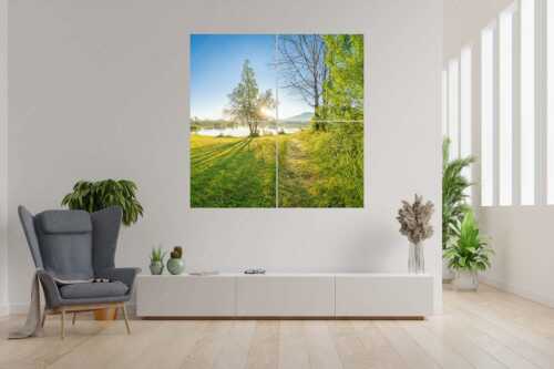 Wiese bei Schlehdorf bei Sonnenaufgang am Kochelsee - Die Sonne geht immer wieder auf - 4er Split, Größe ca. 180x180cm, Seitenverhältnis 1:1 - Sonnenaufgang am Kochelsee - weitere Infos unter https://www.kriner-weiermann.de