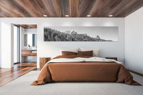 Wald bei Garmisch-Partenirchen mit Alpspitze, Zugspitze und Waxenstein im Wettersteingebirge - Die Wichtigsten - Größe ca. 300x60cm, Seitenverhältnis 5:1 - Alpspitze Zugspitze und Waxenstein - weitere Infos unter https://www.kriner-weiermann.de