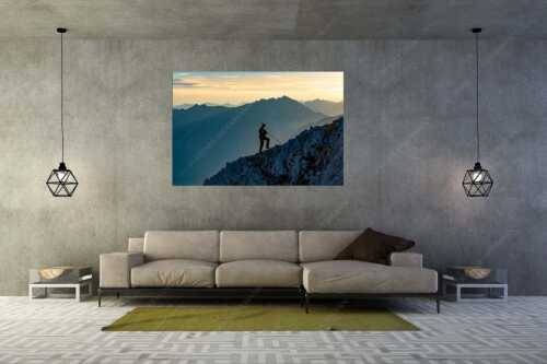 Blick in den Sonnenaufgang im Soierngebirge - Do Dahoam - Größe ca. 180x120cm, Seitenverhältnis 3:2 - Traditioneller Bergsteiger im Wetterstein - weitere Infos unter https://www.kriner-weiermann.de