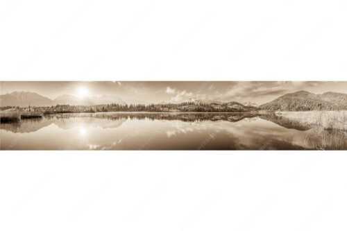 Panorama-Spiegelung am Barmsee mit Blick zum Karwendel- und Wettersteingebirge - Doppelpanorama - Seitenverhältnis 5:1 - Barmsee mit Karwendel und Wetterstein - weitere Infos unter https://www.kriner-weiermann.de