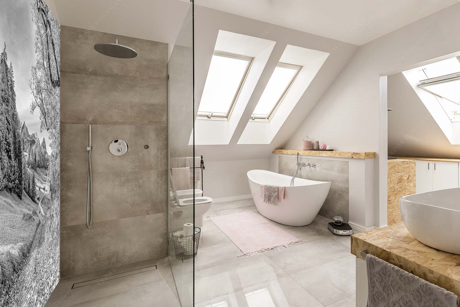 Blick über Wamberg zum Zugspitzmassiv - Drei schauen raus - Größe ca. 150x225cm, Seitenverhältnis 2:3 - Wamberg mit Alpspitze Zugspitze und Waxenstein - weitere Infos unter https://www.kriner-weiermann.de