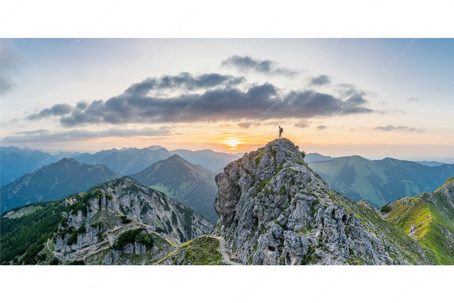 Blick vom Kramer in den Sonnenuntergang
