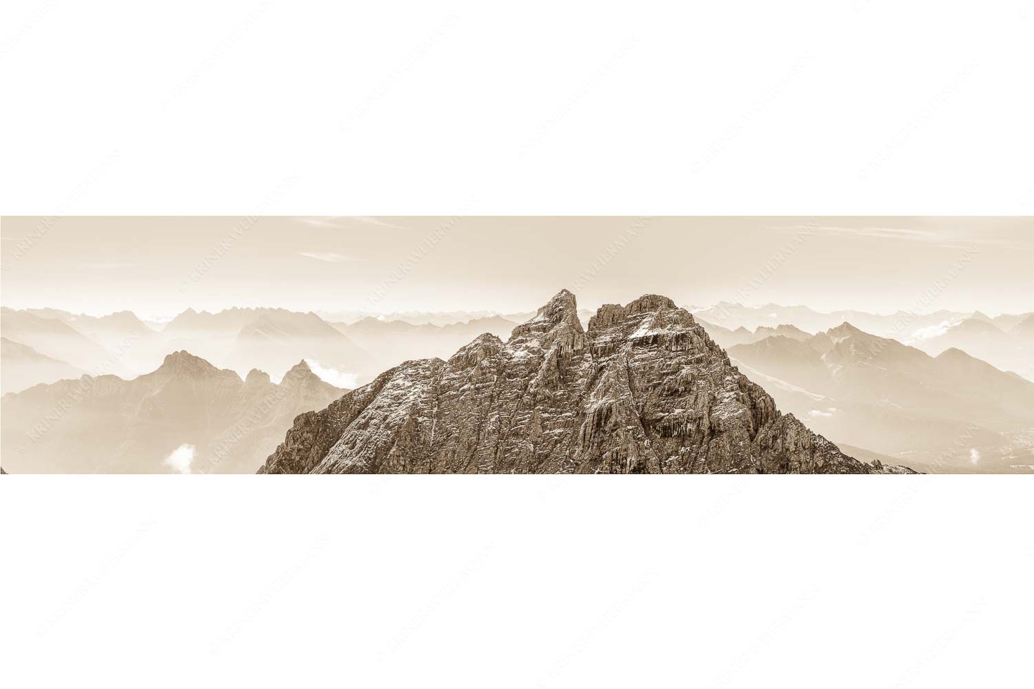 Durchs Berglein – Seitenverhältnis 4:1 — Öfelekopf Wetterstein Arnspitzen Karwendel Blick zwischen Musterstein und Öfelekopf ins Karwendel