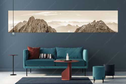 Blick zwischen Musterstein und Öfelekopf ins Karwendel - Durchs Berglein - Größe ca. 350x70cm, Seitenverhältnis 5:1 - Öfelekopf Wetterstein Arnspitzen Karwendel - weitere Infos unter https://www.kriner-weiermann.de