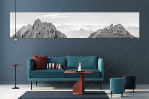 Blick zwischen Musterstein und Öfelekopf ins Karwendel - Durchs Berglein - Größe ca. 350x70cm, Seitenverhältnis 5:1 - Öfelekopf Wetterstein Arnspitzen Karwendel - weitere Infos unter https://www.kriner-weiermann.de