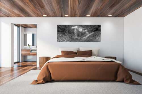 Sehr versteckt liegt dieser paradiesische Wasserfall im Karwendelgebirge - Eden - Größe ca. 200x80cm, Seitenverhältnis 2,5:1 - Wasserfall im Karwendel - weitere Infos unter https://www.kriner-weiermann.de