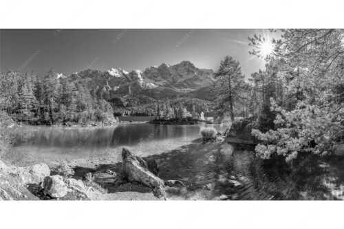 Blick über Eibsee zur Zugspitze im Wettersteingebirge - Eibseeklassiker - Seitenverhältnis 2:1 - Eibsee mit Zugspitze - weitere Infos unter https://www.kriner-weiermann.de