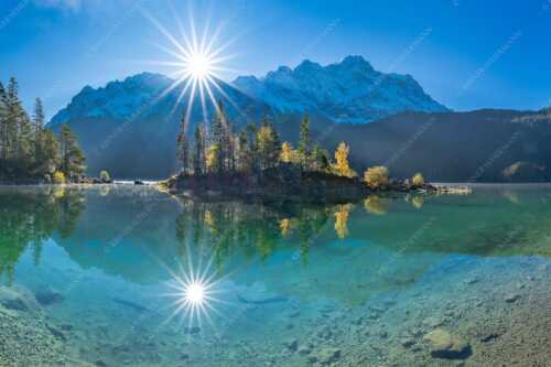 Blick über Eibsee zur Zugspitze im Wettersteingebirge - Eibseesterne - Seitenverhältnis 3:2 - Sonnenaufgang am Eibsee - weitere Infos unter https://www.kriner-weiermann.de