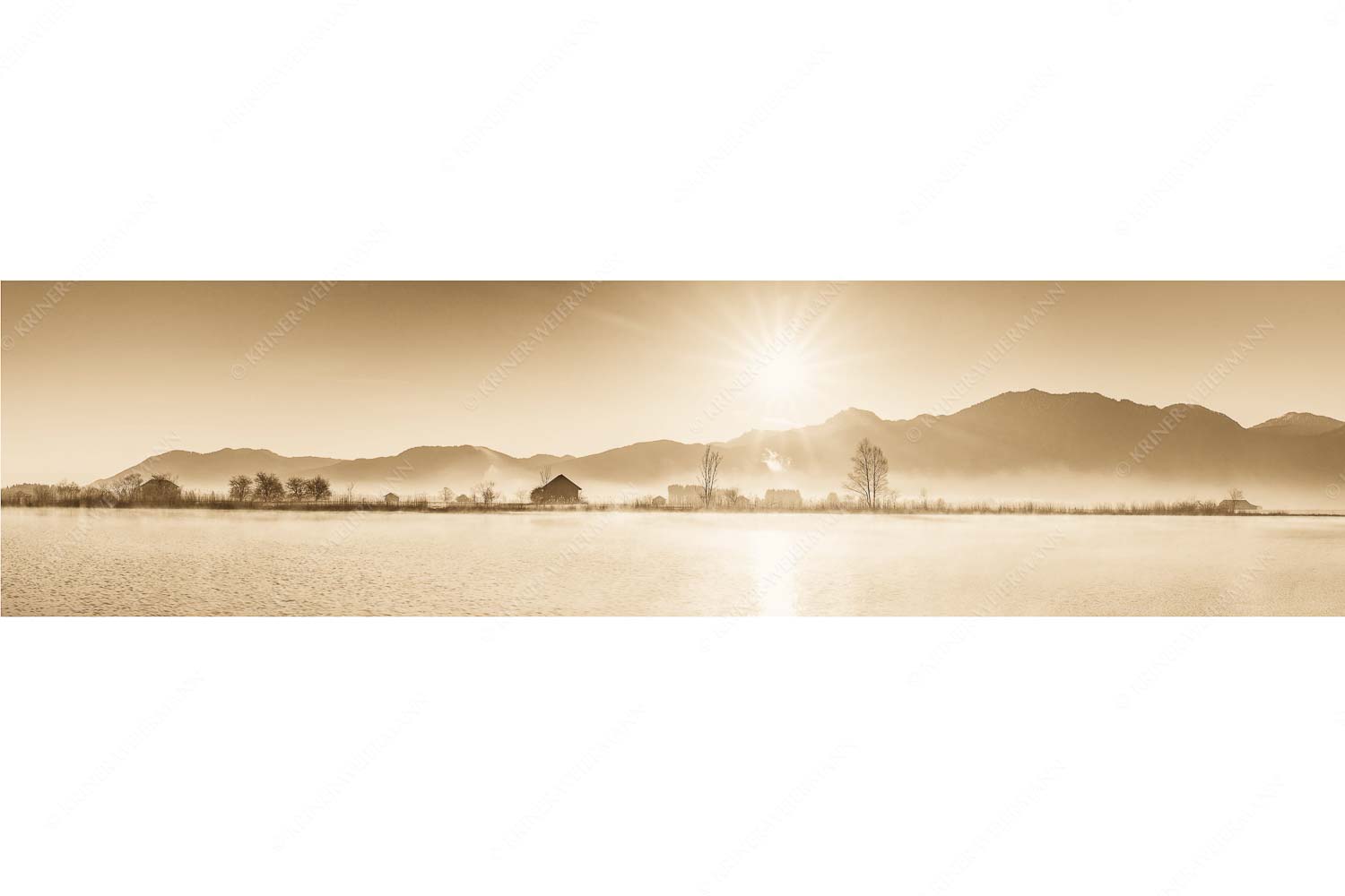 Eichsee Sonnenaufgang – Seitenverhältnis 4:1 — Nebelstimmung Blick über Eichsee in den Sonnenaufgang