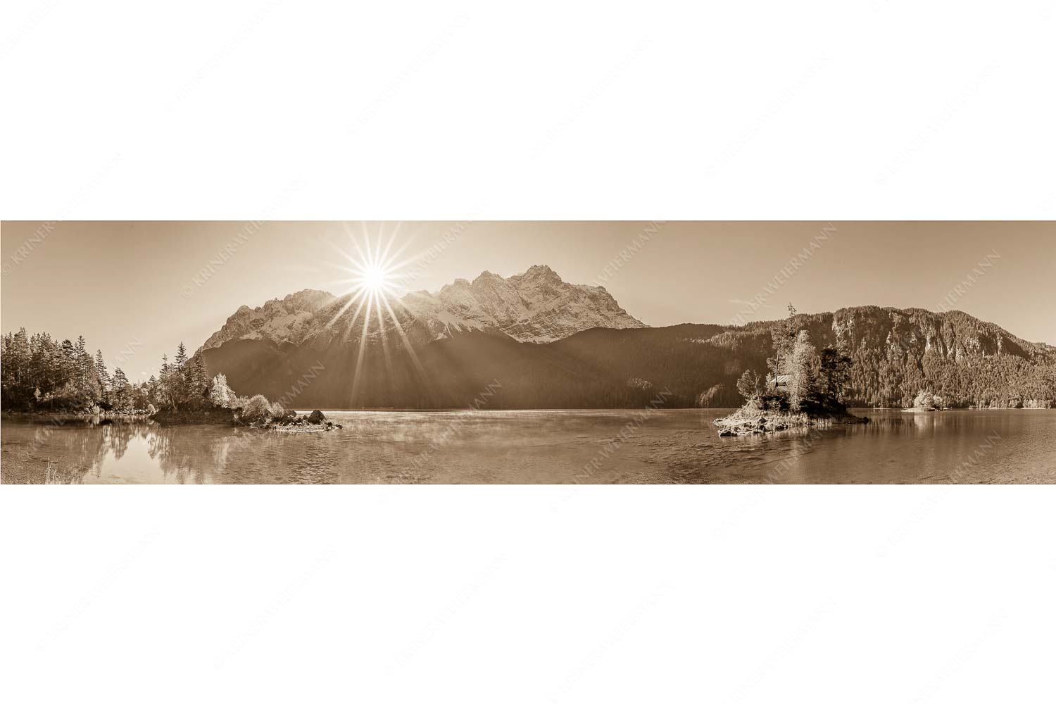 Einsame Bucht – Seitenverhältnis 4:1 — Sonnenaufgang am Eibsee mit Zugspitze Blick über Eibsee zur Zugspitze