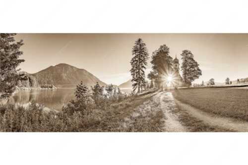 Sonnenaufgang an der Kirche St. Margareth auf Zwergern am Walchensee - Erleuchtet - Seitenverhältnis 2,5:1 - Kirche Sankt Margareth am Walchensee - weitere Infos unter https://www.kriner-weiermann.de