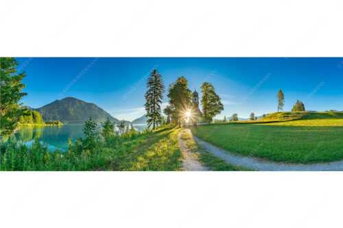 Sonnenaufgang an der Kirche St. Margareth auf Zwergern am Walchensee - Erleuchtet - Seitenverhältnis 3:1 - Kirche Sankt Margareth am Walchensee - weitere Infos unter https://www.kriner-weiermann.de