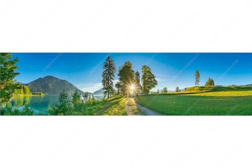 Sonnenaufgang an der Kirche St. Margareth auf Zwergern am Walchensee - Erleuchtet - Seitenverhältnis 4:1 - Kirche Sankt Margareth am Walchensee - weitere Infos unter https://www.kriner-weiermann.de