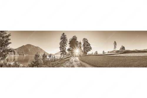 Sonnenaufgang an der Kirche St. Margareth auf Zwergern am Walchensee - Erleuchtet - Seitenverhältnis 4:1 - Kirche Sankt Margareth am Walchensee - weitere Infos unter https://www.kriner-weiermann.de