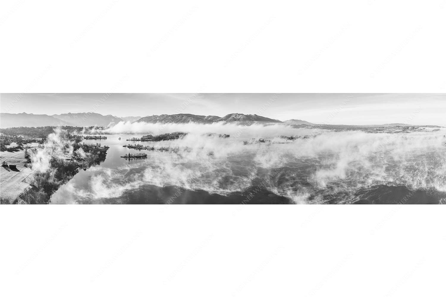 Es lichtet sich – Seitenverhältnis 4:1 — Staffelsee Nebel Murnau Seehausen Blick über die Nebel am Staffelsee