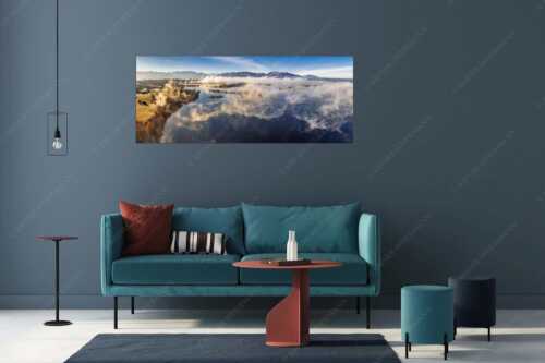 Blick über die Nebel am Staffelsee - Es lichtet sich - Größe ca. 175x70cm, Seitenverhältnis 2,5:1 - Staffelsee Nebel Murnau Seehausen - weitere Infos unter https://www.kriner-weiermann.de
