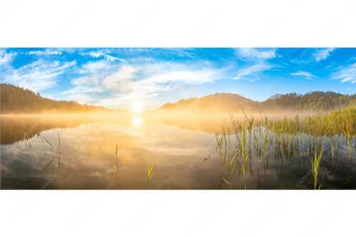 Aufgehende Sonne über dem Barmsee mit Soierngebirge - Feinster Morgen - Seitenverhältnis 2,5:1 - Sonnenaufgang am Barmsee - weitere Infos unter https://www.kriner-weiermann.de