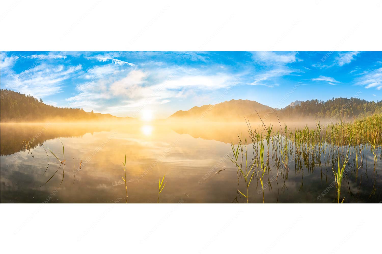 Feinster Morgen – Seitenverhältnis 2,5:1 — Sonnenaufgang am Barmsee Aufgehende Sonne über dem Barmsee mit Soierngebirge
